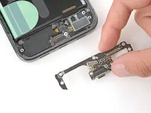 Google Pixel 10 Pro XL USB‑C-Platine entfernen
