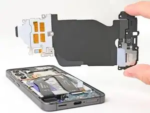Samsung Galaxy S24 Drahtlos-Ladespule und Lautsprecher entfernen