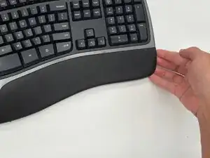 YBvekMANFirvfe4A