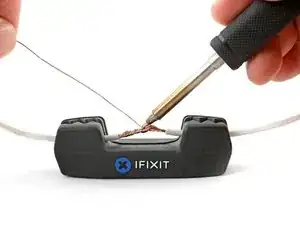 Verwendung der iFixit Löthilfe