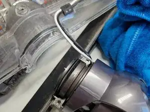 Dyson V10 Cyclone Fußgelenk knirscht