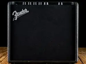Fender Mustang LT25