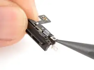 iPhone 17 Pro Max Microphone Bracket Removal