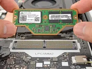 Lenovo ThinkPad T14 7. Generation LPCAMM2-Speicher tauschen