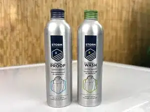 Die wasserabweisende Wirkung (DWR=Durable Water Repellent) deiner Jacke auffrischen