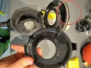 Kärcher VC 7 Cordless yourMax Staubbehälter-Deckel ersetzen