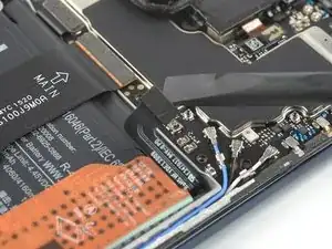 Akku im Xiaomi Mi 10 Lite abtrennen