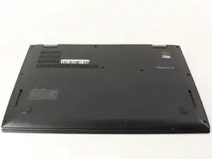 Untere Abdeckung