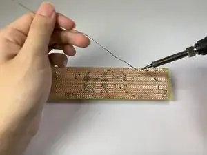 Reparatur einer Lötbrücke