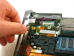 IBM ThinkPad T42 untere Halterung ausbauen