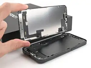 iPhone 16e Display ausbauen