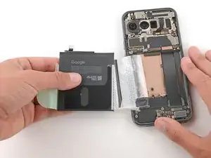Google Pixel 10 Pro XL Akku entfernen