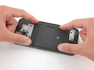 Google Pixel 9a Drahtlos-Ladeeinheit einbauen