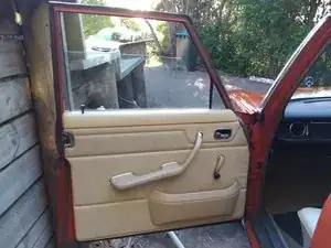 1976 Mercedes-Benz 230.6 Fensterheber tauschen