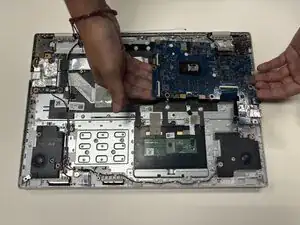 tX32M4PupIZEd1MM