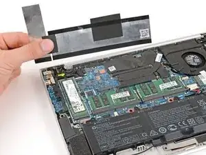 HP EliteBook 840 Aero G8 Speichermodul-Abdeckung entfernen