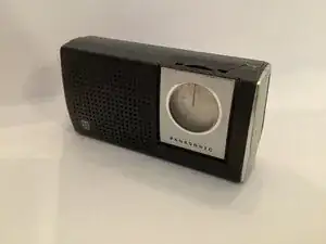 Panasonic R-1159 AM radio Teardown