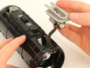 vUHFlX5GDbWcEtOR