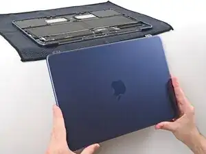 MacBook Neo Screen Removal