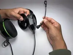 Microphone