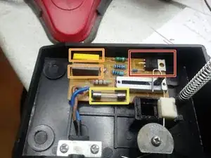 Kondensator und Triac