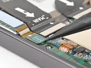 Samsung Galaxy S24 Verbindungskabel entfernen