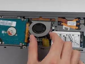 Samsung NP540U3C-A02UB Fan Replacement