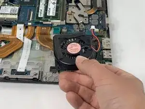 Toshiba Portege R705-P35 Fan Replacement