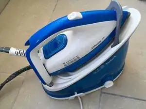 Tefal GV6760 Effectis Steam Generator Iron Disassembly