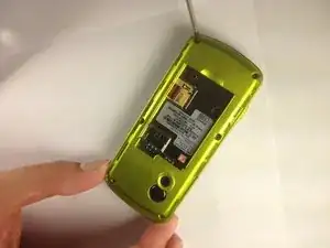 Disassembling Samsung Gravity SGH-T459  Rear Case