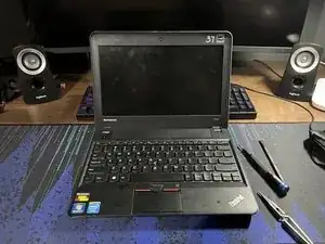 Lenovo ThinkPad X131e Disassembly