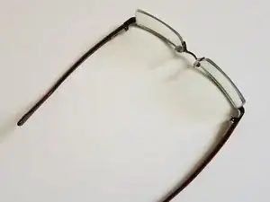 Monofilament Lens Retainer