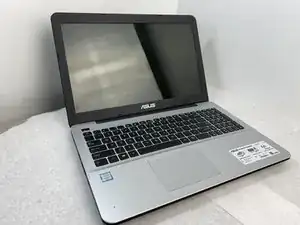 ASUS F555UA-EH71