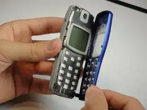 Removing Nokia 1100b RH-36 Front Cover