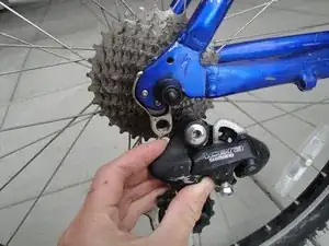 Adjusting the Rear Derailleur