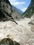 Bei der Tigersprungschlucht im Oberlauf ist der Jangtsekiang noch ganz wild.