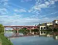 Diese Brücke führt über den Drau