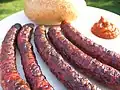 Gegrillte Merguez mit Harissa