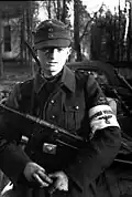 Ein Junge aus Deutschland, 16 Jahre alt, der Soldat sein musste
