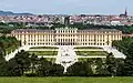Sie ließ Schloss Schönbrunn bei Wien bauen.
