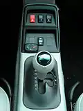 Der Schalthebel eines Autos