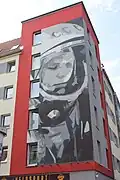 Ein Bild an einer Hauswand in Erfurt in Thüringen