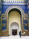 Das Tor der Ishtar aus Neu-Babylon. Heute steht es in Berlin im Pergamon-Museum.