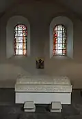 Ihr Grab in der Kirche Sankt Pantaleon in Köln