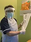 Eine Krankenschwester aus Großbritannien während der Corona-Pandemie