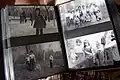 Ein Foto-Album aus Russland mit Schwarz-Weiß-Bildern