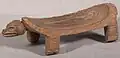 Dieser Stuhl aus Holz stammt noch aus der Zeit der Tainos.