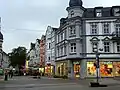 Eine Fußgängerzone in der Innenstadt
