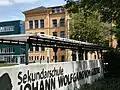 In Sachsen-Anhalt: Die Goetheschule in Merseburg ist eine Sekundarschule.