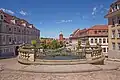 Ein Blick in die Altstadt mit der Wasserkunst, einer Brunnenanlage